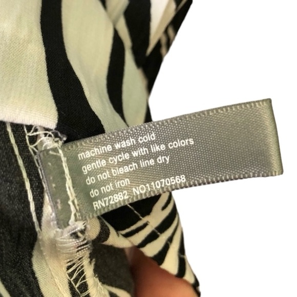 Vintage zebra print crepe button down overshirt black white 3/4 sleeve 1X - Picture 13 of 14